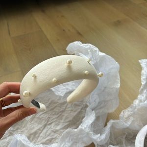 White bridal headband with pearls